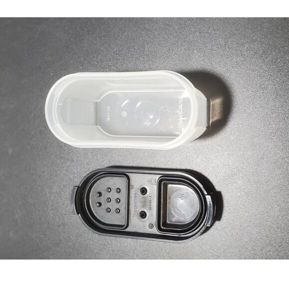 Tupperware Small Spice Shaker Container Sheer w/Black Lid & Flip Top Cap - Picture 4 of 4